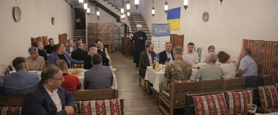 Урочиста вечеря з нагоди свята Ід аль-Адха відбулася в одному з ресторанів Києва 