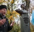 «Наш обов’язок — пам’ятати таких людей», — у Києві вшанували пам’ять Амет-Хана Султана 